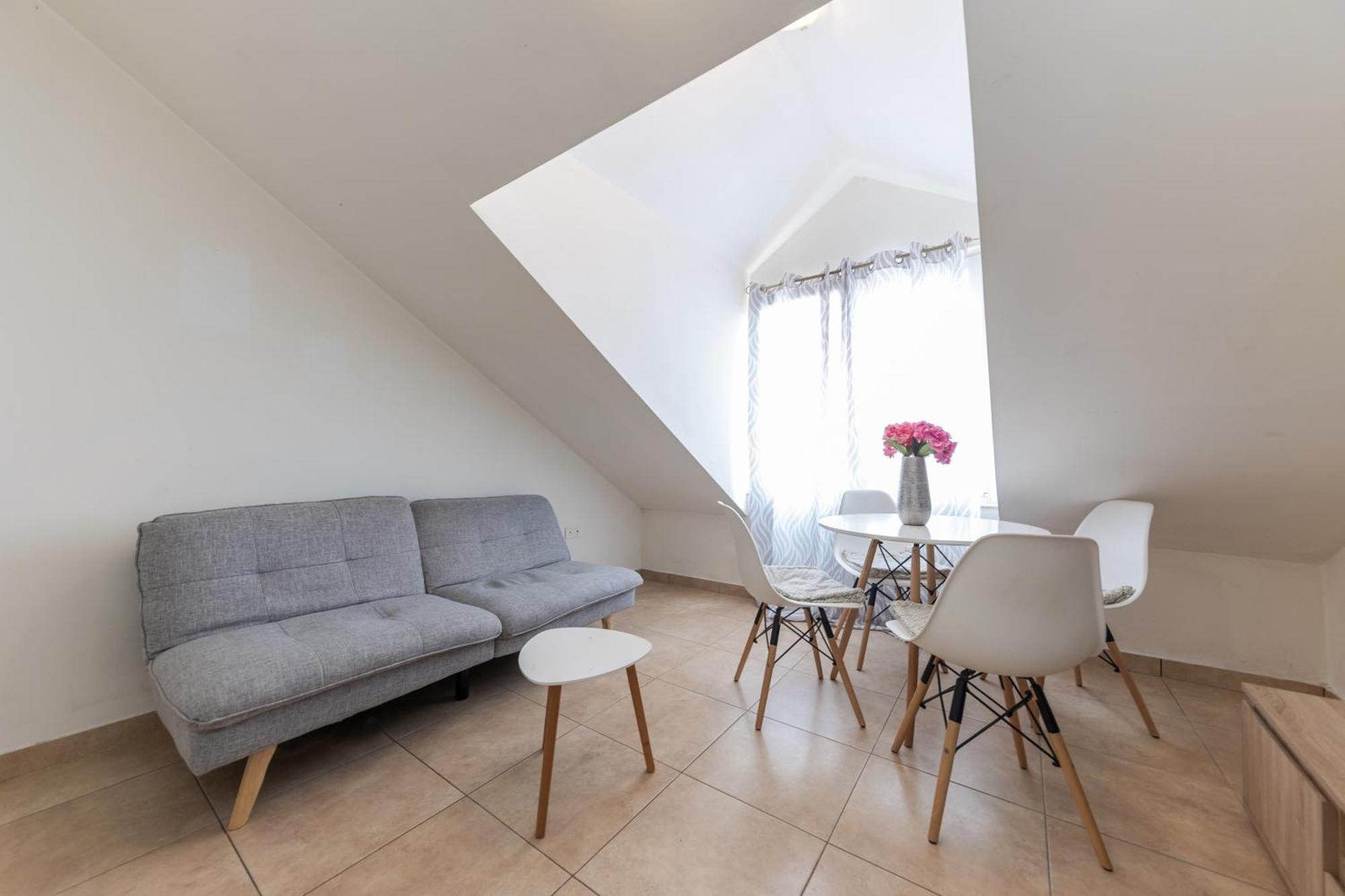 House Niko M With 6 Apartments Split Exterior photo